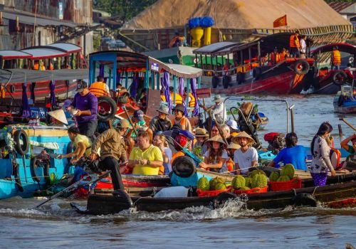 Cai Rang Floating Market – A must-visit in Can Tho