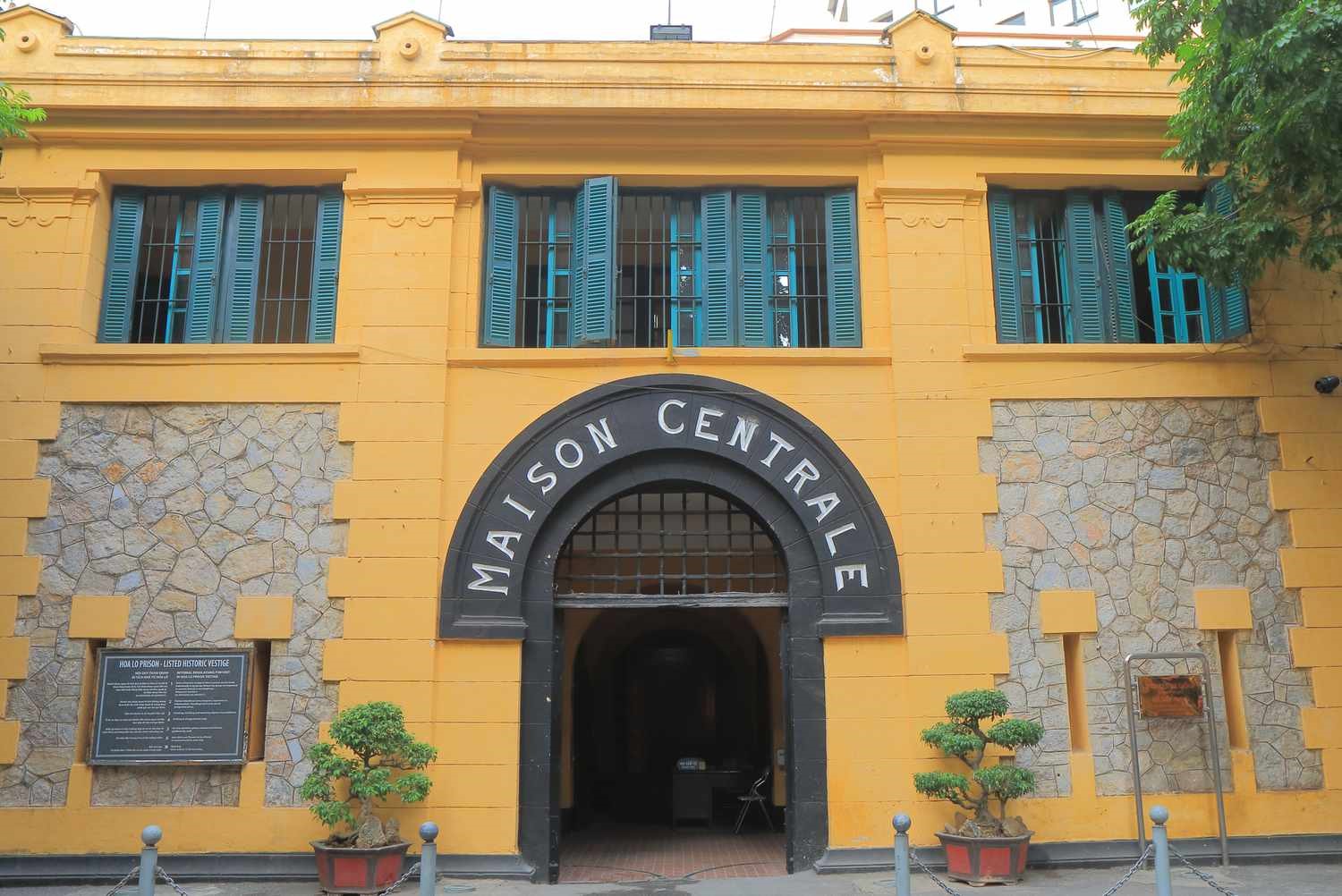 Hoa-Lo-prison