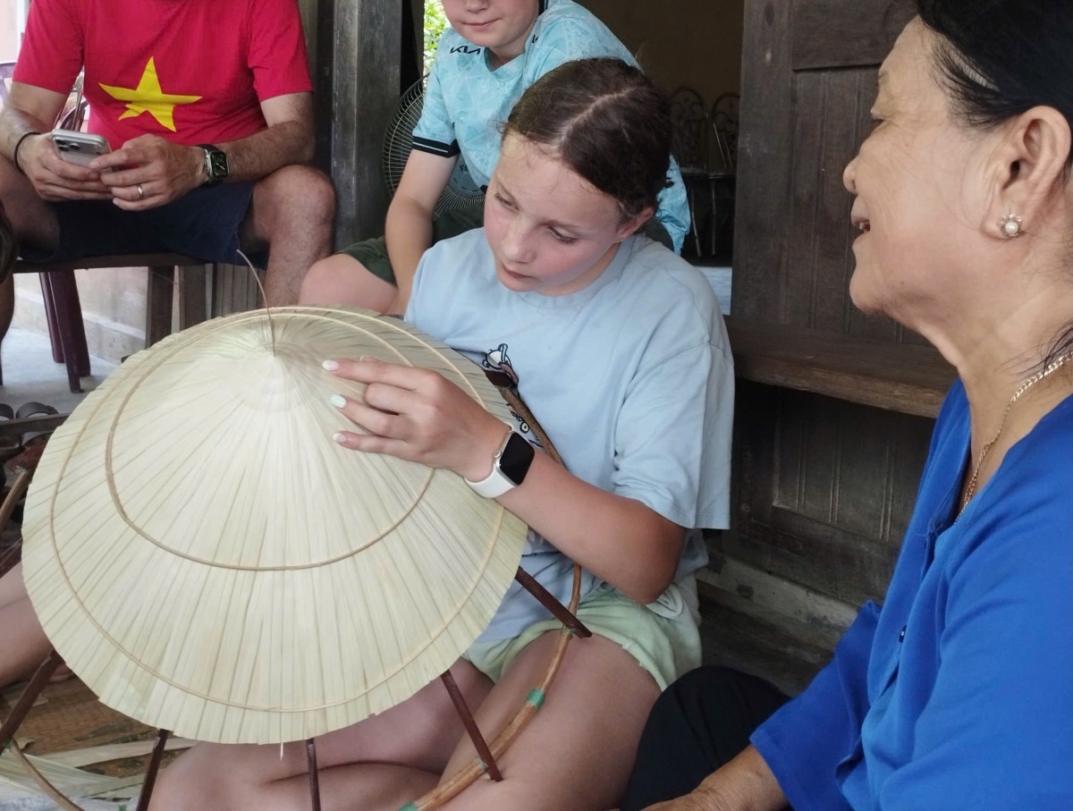 Chuong_Conical_Hat_Village